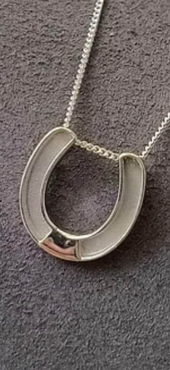 Horseshoe pendant