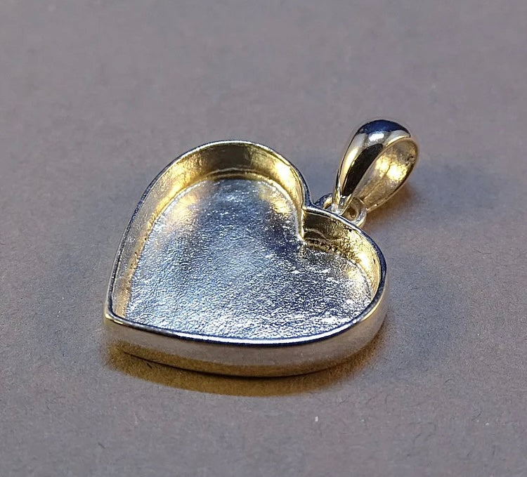 Heart pendant