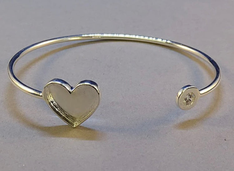 Heart bangle with CZ