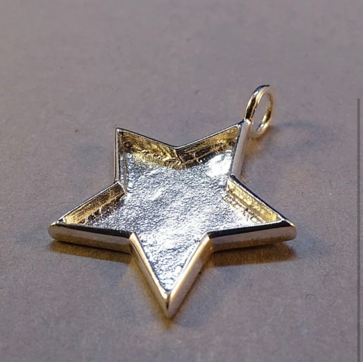 Star pendant