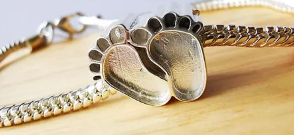 Baby feet charm